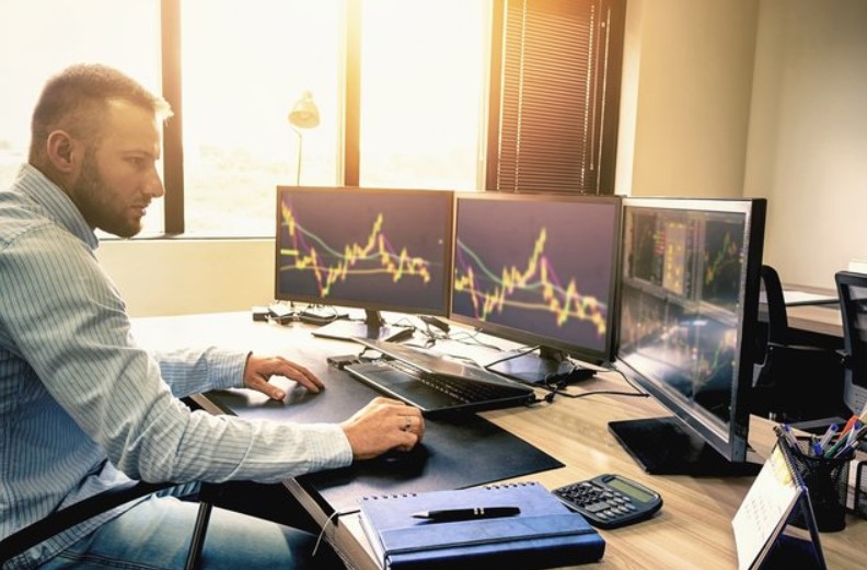 Creating A Well-Balanced Stock Trading Strategy Like A Pro Trader